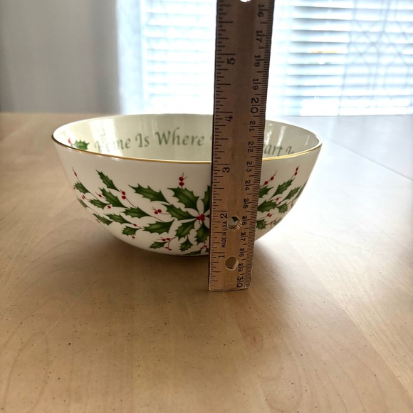 LENOX Holiday “Home is Where the Heart Is” Beautiful Serving Bowl. Perfect Gift - Picture 7 of 7
